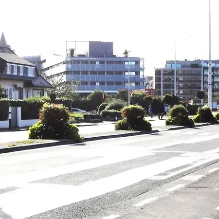 Nabij Station Op Begane Grond In Residentie Jane - Niet Goed Geld Terug Garantie - 10 Minuten Tot Centrum Brugge * Blankenberge