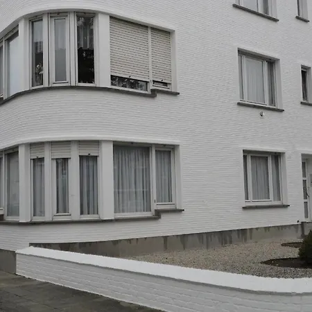 公寓 Nabij Station Op Begane Grond In Residentie Jane - Niet Goed Geld Terug Garantie - 10 Min Tot Brugge - Gratis Fietsenstalling