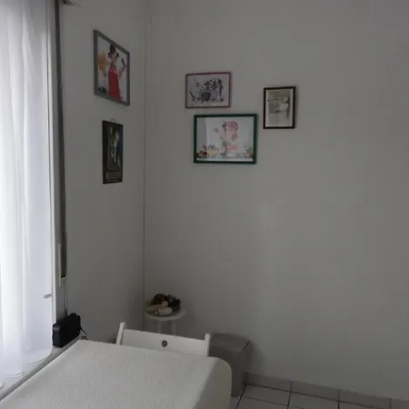 Apartment Jane: Station Convenience With Access Blankenberge