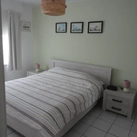 Nabij Station Op Begane Grond In Residentie Jane - Niet Goed Geld Terug Garantie - 10 Minuten Tot Centrum Brugge * ブランケンベルヘ