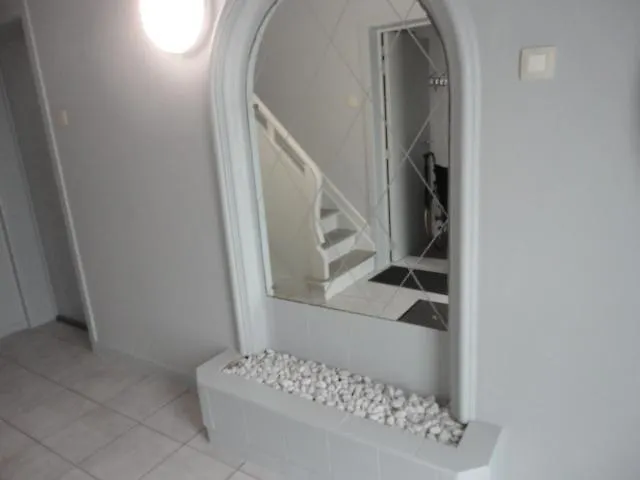 Апартаменты Nabij Station Op Begane Grond In Residentie Jane - Niet Goed Geld Terug Garantie - 10 Min Tot Brugge - Gratis Fietsenstalling