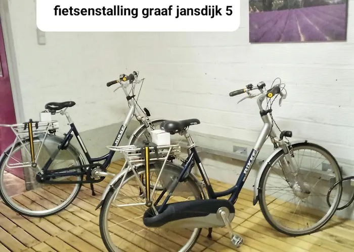 Nabij Station Op Begane Grond In Residentie Jane - Niet Goed Geld Terug Garantie - 10 Min Tot Brugge - Gratis Fietsenstalling * Бланкенберге